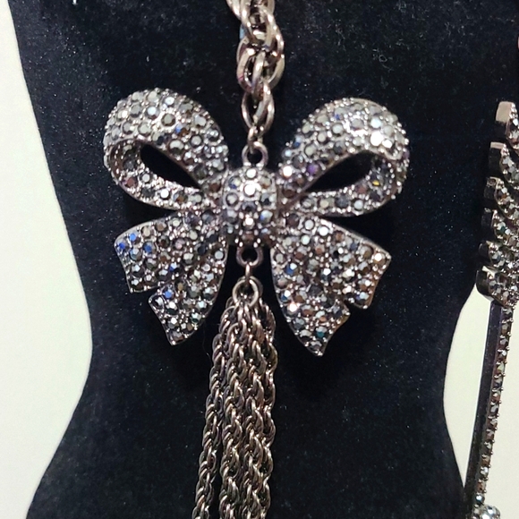 BJ Long Bow & Heart Arrow Hematite Necklace - Picture 4 of 6